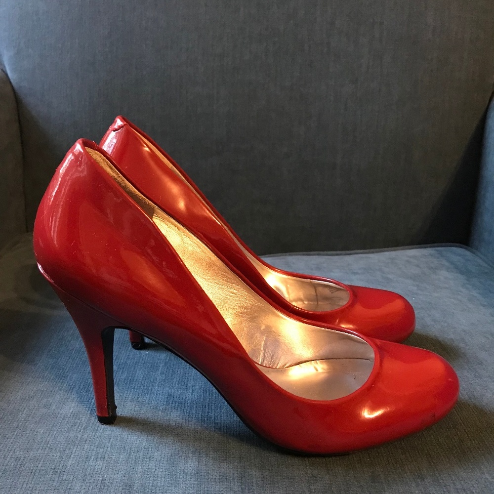 Jessica Simpson Red Oscar Patent Pumps, Size 7.5